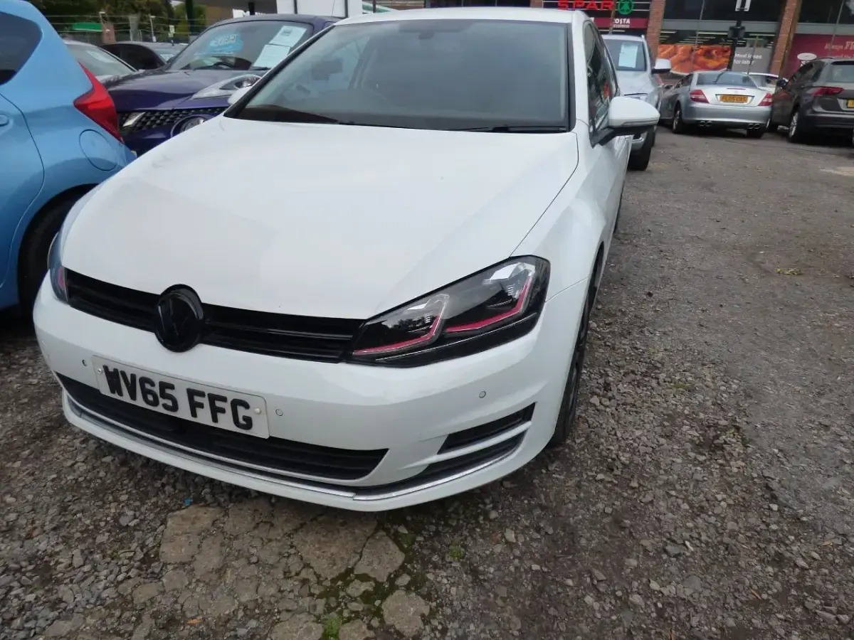 Used VW Golf VII GT 2015 White Hatchback