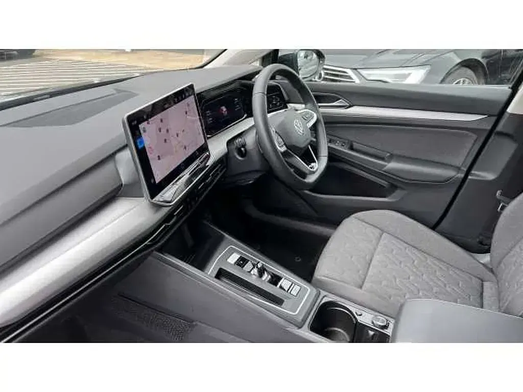 Used VW Golf VIII 204 HP (150 kW) 2025