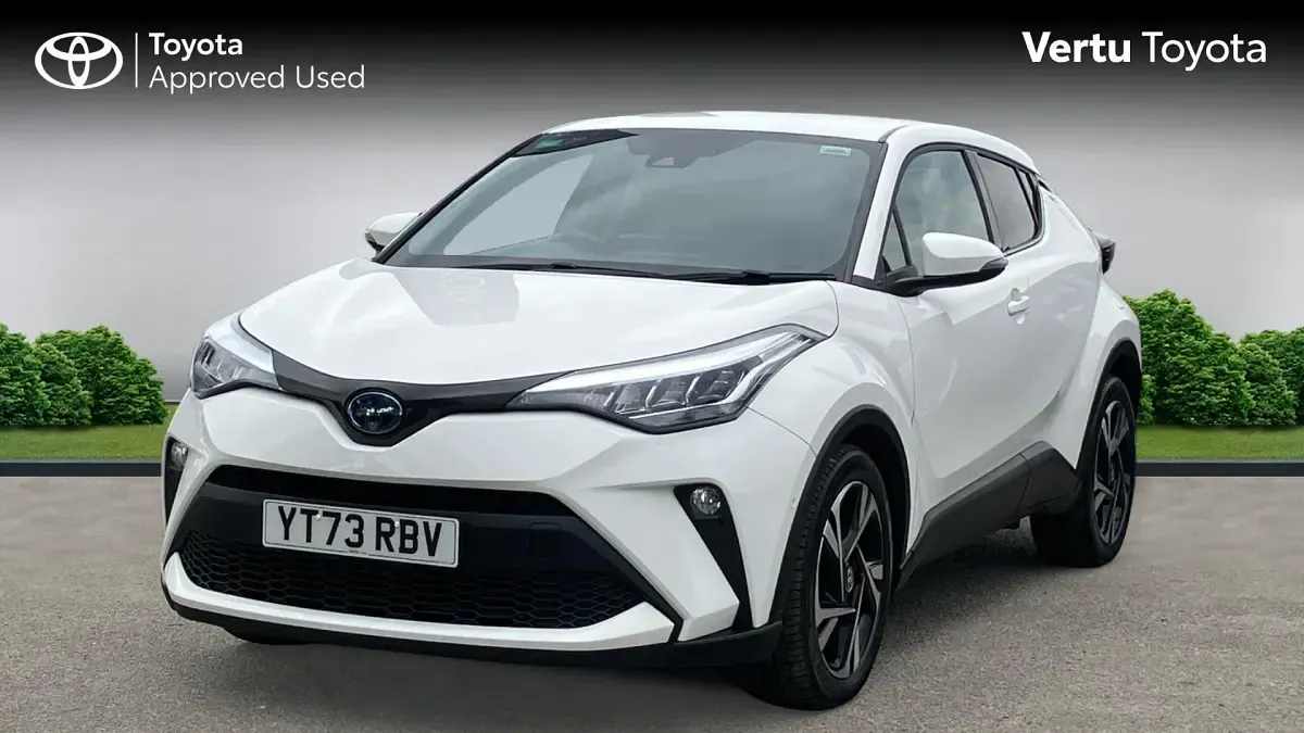 Used Toyota C-HR Design 184 HP (135 kW) 2023 White SUV