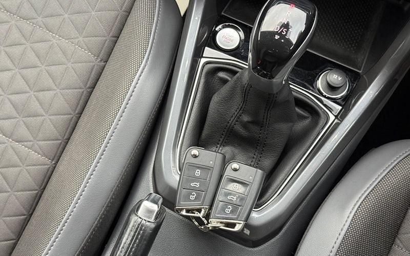 Used VW T-Cross SEL 116 HP (85 kW) 2020 SUV