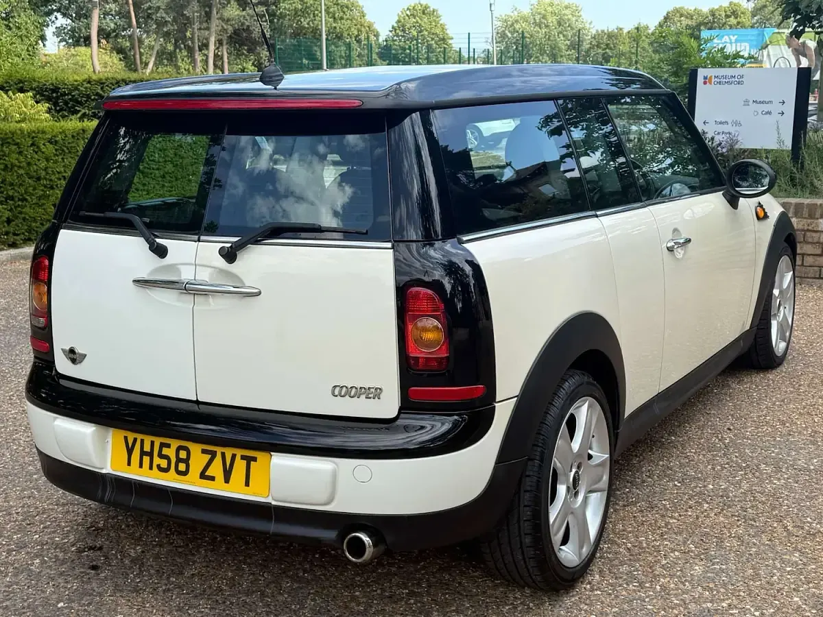 Used Mini Cooper Clubman 2008 White Estate
