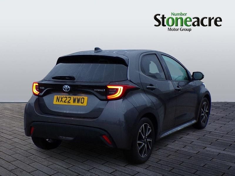 Used Toyota Yaris Hybrid Design 116 HP (85 kW) 2022 Grey Hatchback