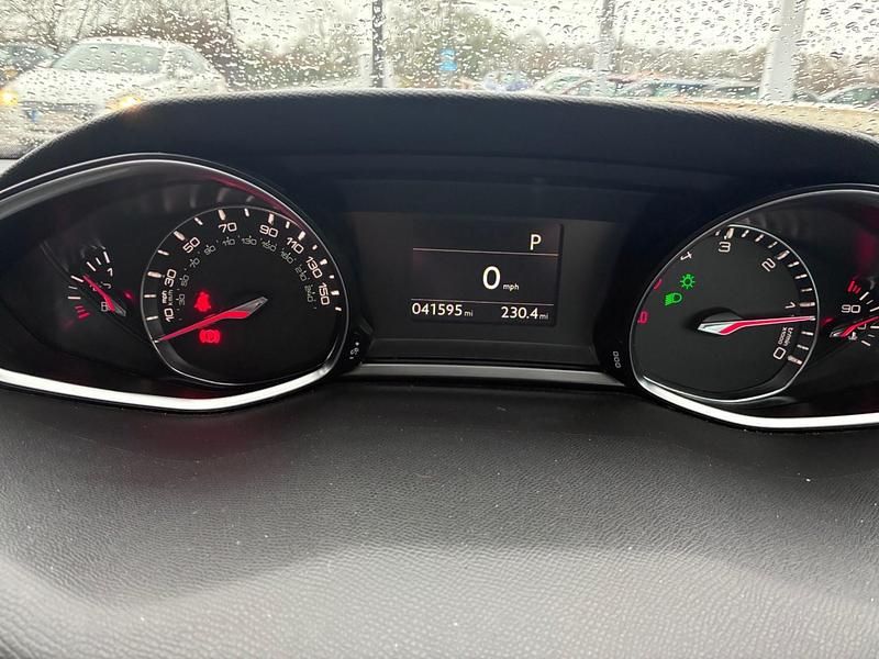 Used Peugeot 308 GT-line 2017 Blue Hatchback