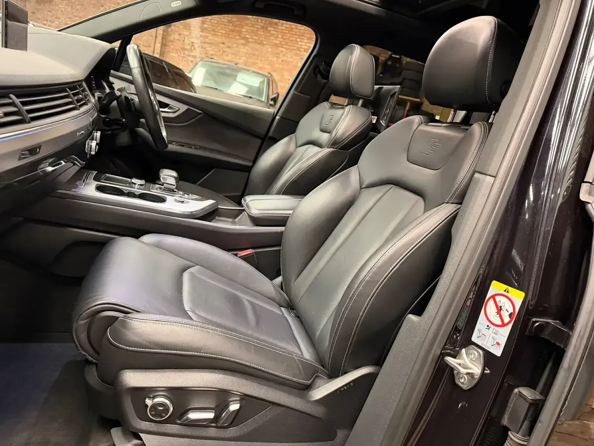 Used Audi SQ7 Comfort 435 HP (319 kW) 2018 Black SUV