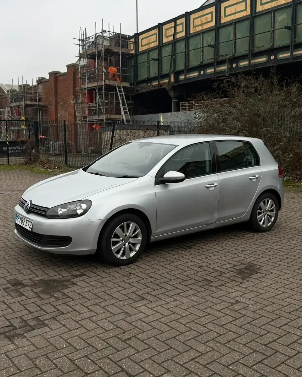 Used VW Golf VII Match 105 HP (77 kW) 2012 Silver Hatchback