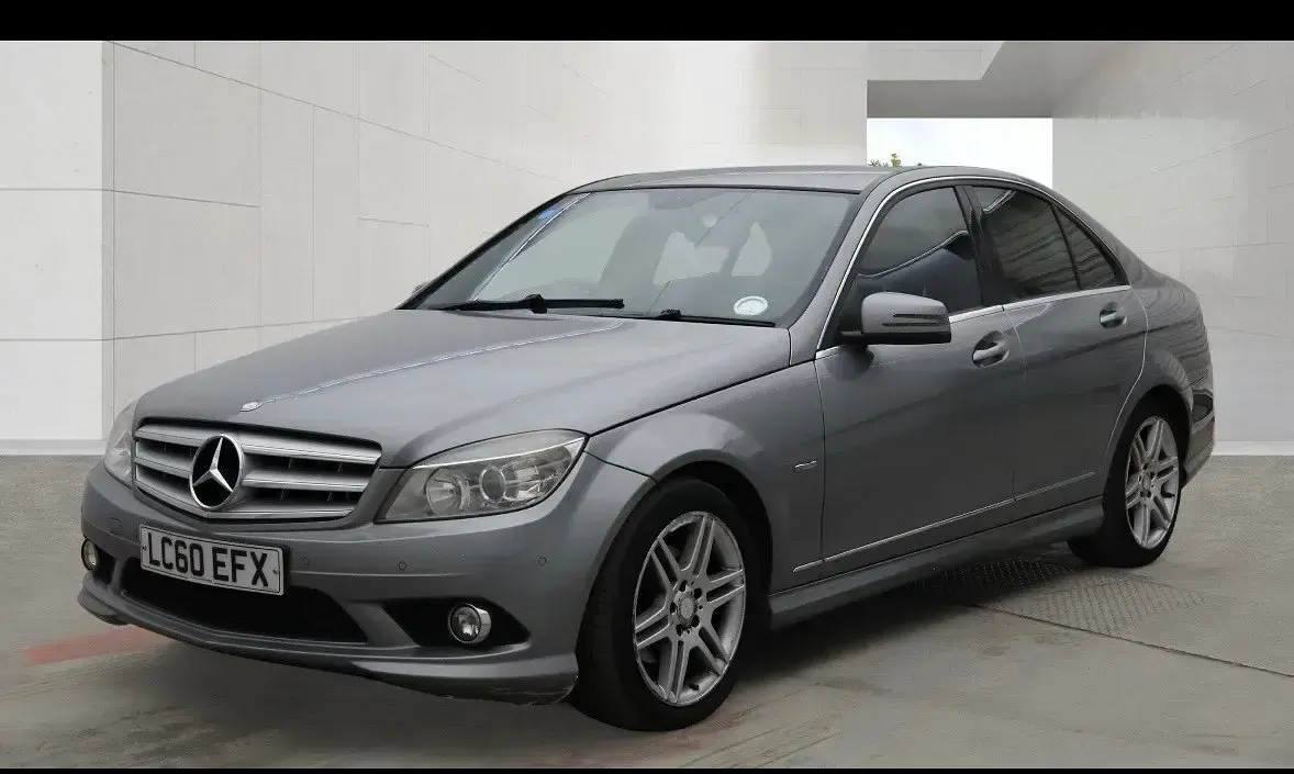 Begagnad Mercedes C250 204 HK (150 kW) 2010 Silver Sedan
