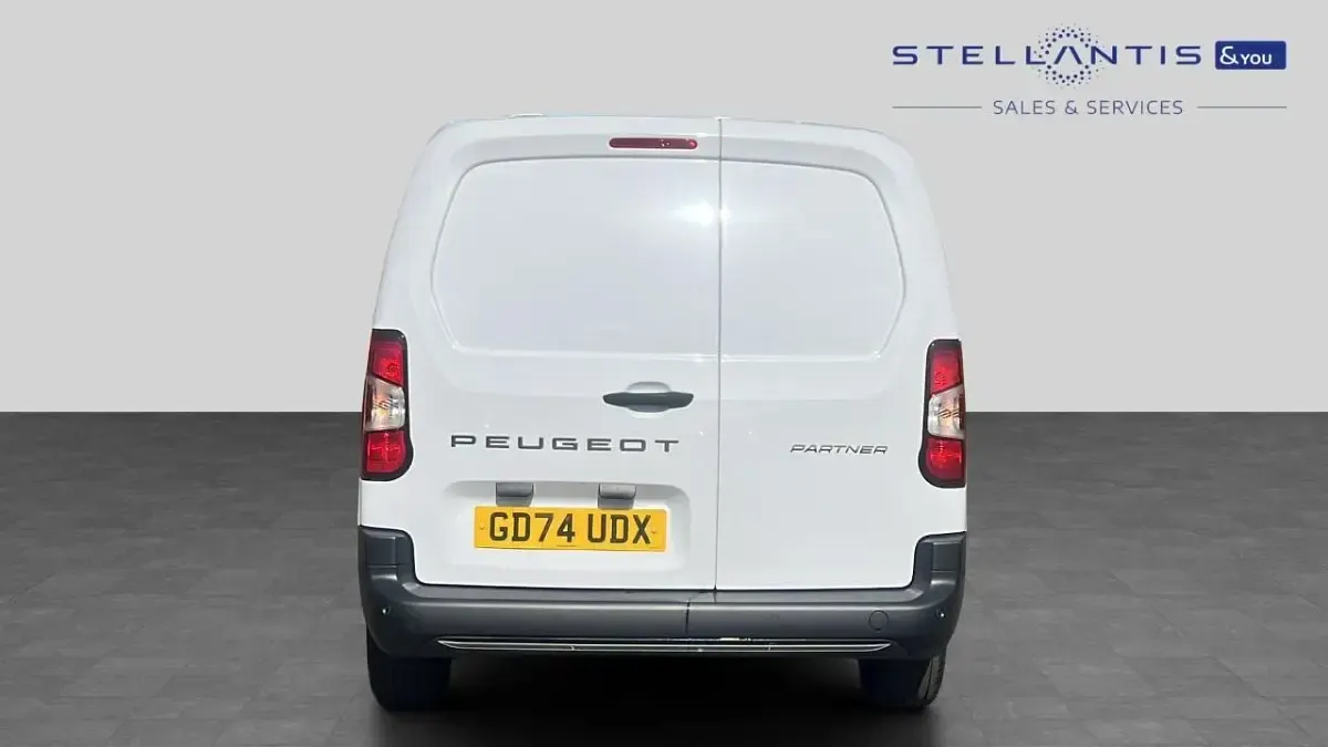 Second-hand Peugeot Partner 101 CP (74 kW) 2025 Alb Monovolum
