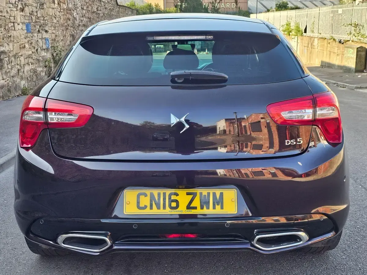 Used DS Automobiles DS5 Prestige 180 HP (132 kW) 2016 Mauve/purple Hatchback