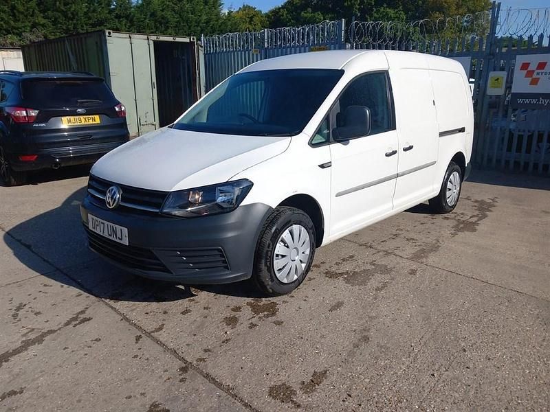 White Used 2017 VW Caddy Maxi Startline MPV | £6,995 (Good price) - Image 1/4