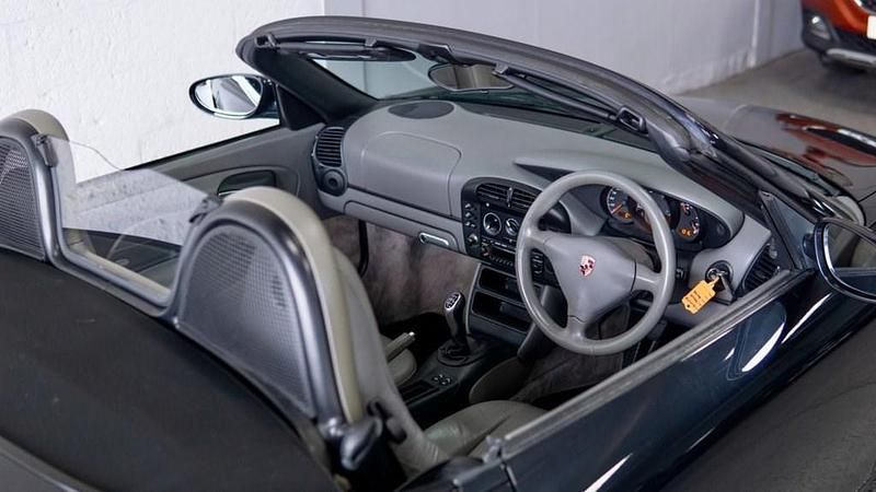 Usado Porsche 986 Boxster 228 HP (167 kW) 2004 Cinzento Cabrios