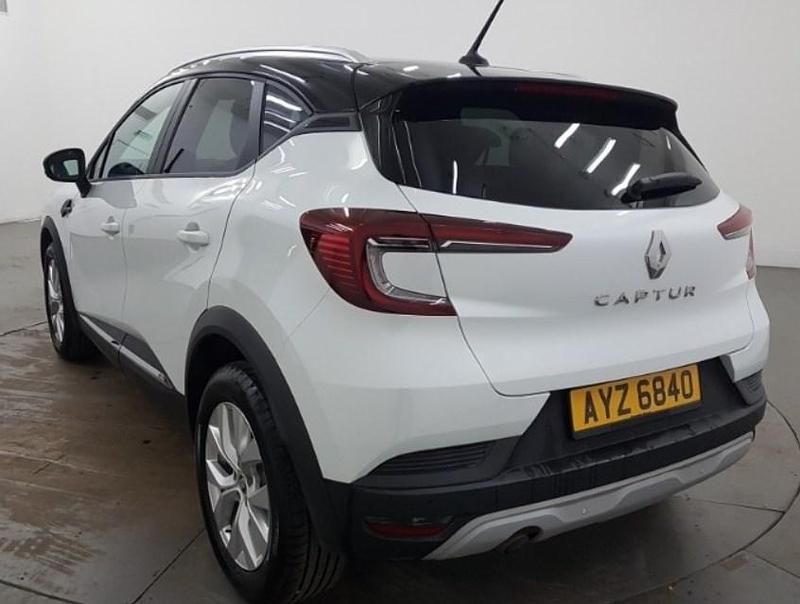 Used Renault Captur Iconic 2021 White SUV