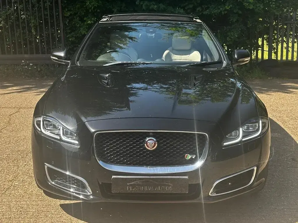 Used Jaguar XJR Supercharged 542 HP (398 kW) 2016 Black Sedan