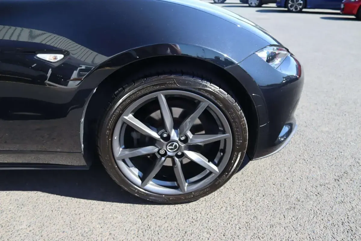 Used Mazda MX5 Inclusive 160 HP (117 kW) 2017 Black Cabriolet