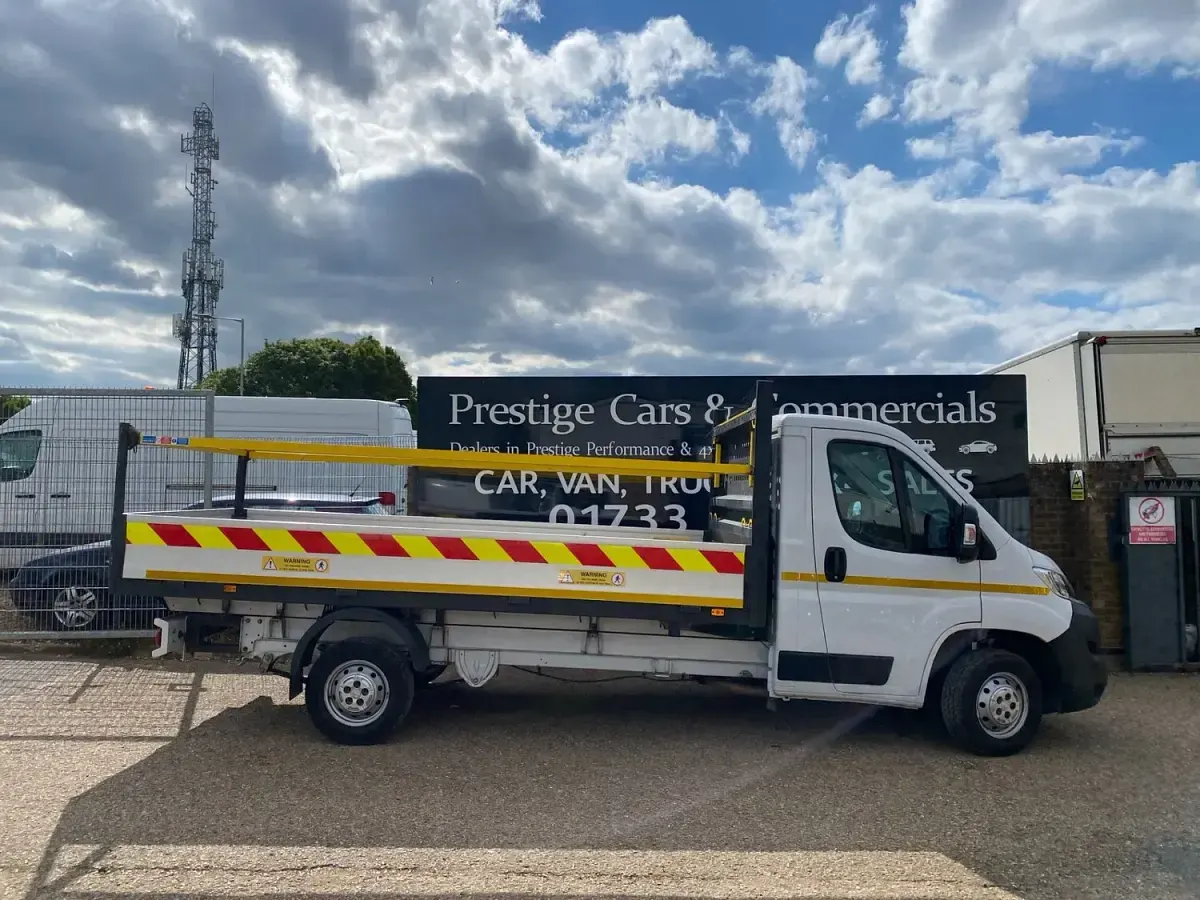 Used Citroën Relay 140 HP (102 kW) 2022 White Van