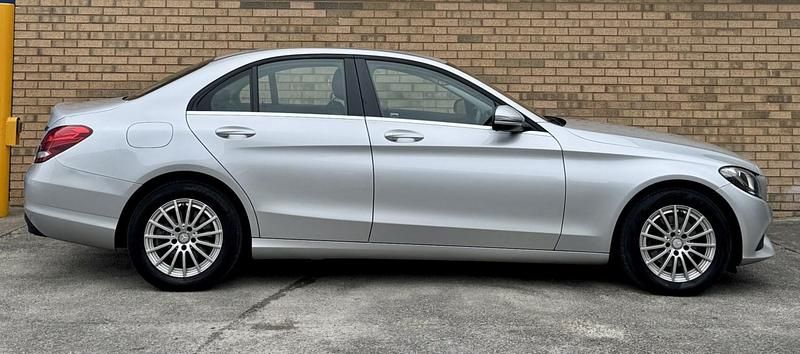 Used Mercedes C220 SE 170 HP (125 kW) 2016 Silver Sedan