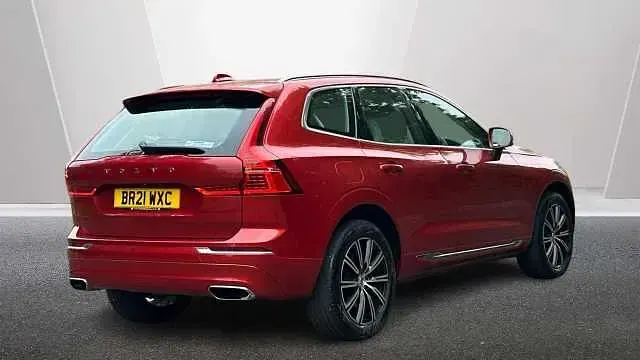 Usado Volvo XC60 Inscription 235 HP (172 kW) 2021 Vermelho SUV