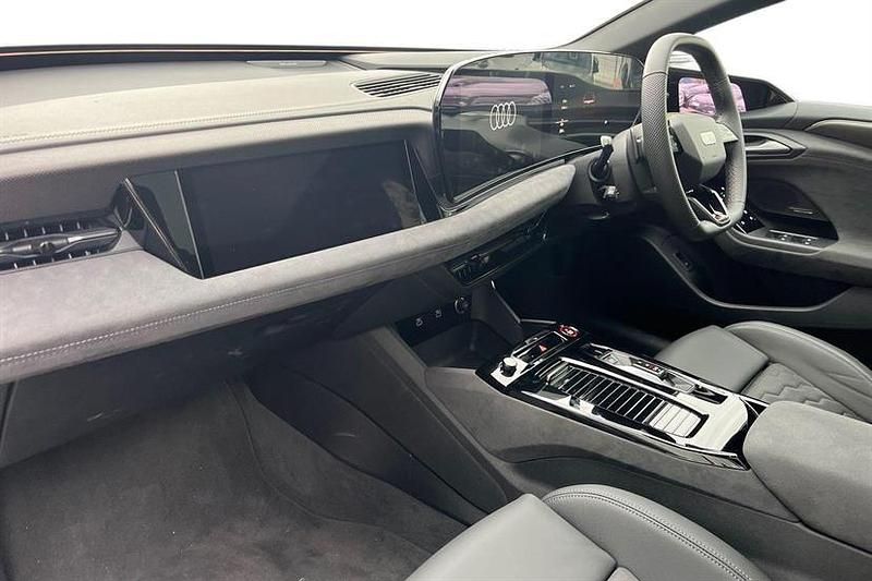 Used Audi A6 e-tron S-Line 314 kW (428 HP) 2025 Mythos black Estate