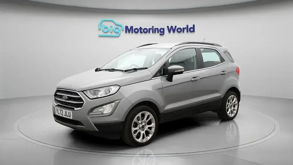 Usado Ford Ecosport Titanium 125 HP (91 kW) 2023 Prateado SUV