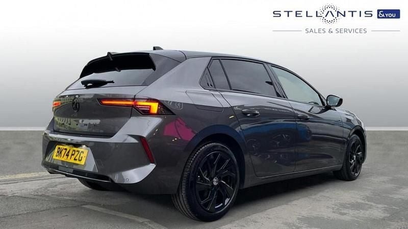 Used Vauxhall Astra S 128 HP (94 kW) 2024 Black Hatchback