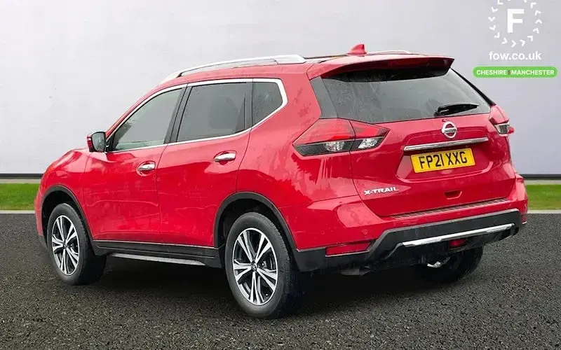 Used Nissan X-Trail N-Connecta 159 HP (116 kW) 2021 Red SUV