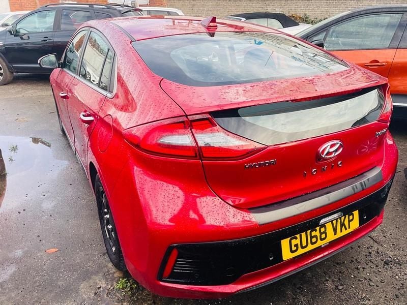 Used Hyundai Ioniq Premium 141 HP (103 kW) 2018 Red Hatchback
