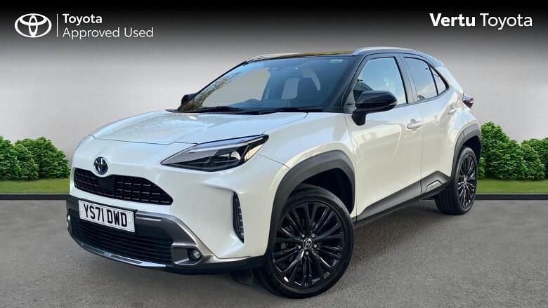 Used Toyota Yaris Hybrid 116 HP (85 kW) 2021 Estate