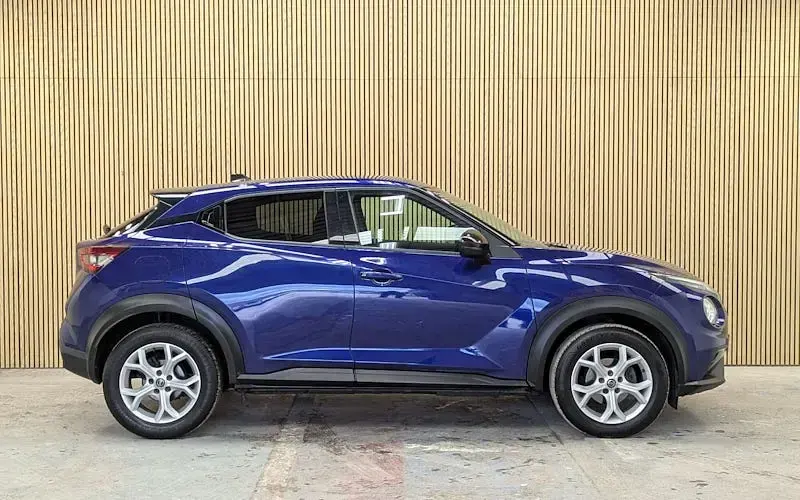 Used Nissan Juke N-Connecta 114 HP (83 kW) 2021 Blue SUV