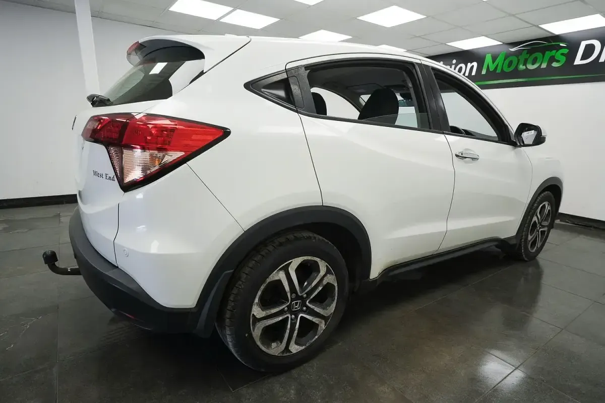 Second-hand Honda HR-V SE 120 CP (88 kW) 2016 Alb SUV