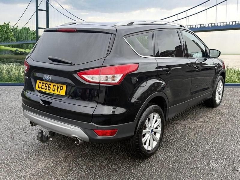 Used Ford Kuga Titanium 150 HP (110 kW) 2016 Black SUV