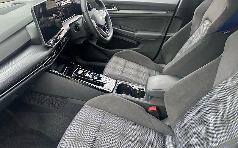 Used VW Golf VIII GTE 272 HP (200 kW) 2025 Grey Hatchback