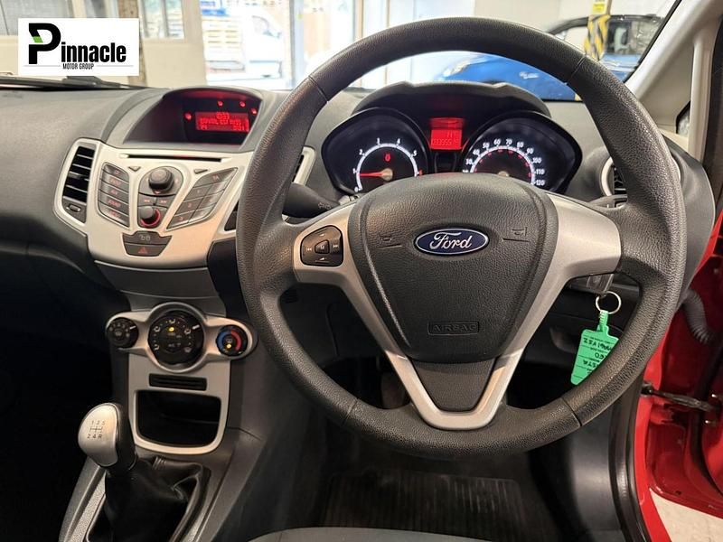 Used Ford Fiesta 82 HP (60 kW) 2011 Red Hatchback