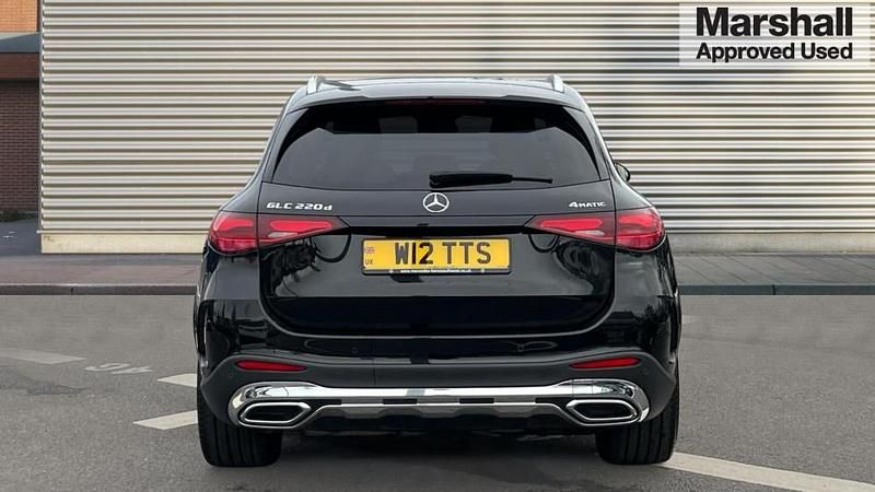 Usado Mercedes GLC220 AMG Line Premium 197 HP (144 kW) 2023 Preto