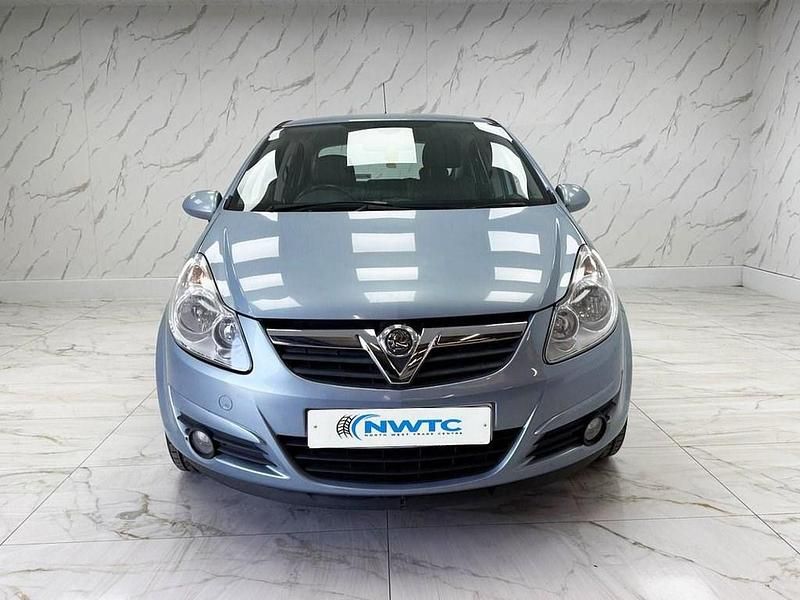 Used Vauxhall Corsa Design Edition 89 HP (65 kW) 2009 Blue Hatchback