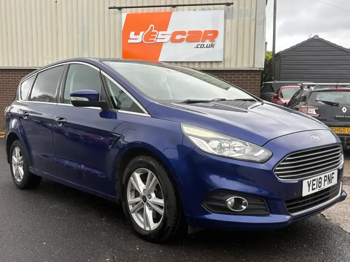 Used Ford S-MAX Titanium 150 HP (110 kW) 2018 Blue MPV