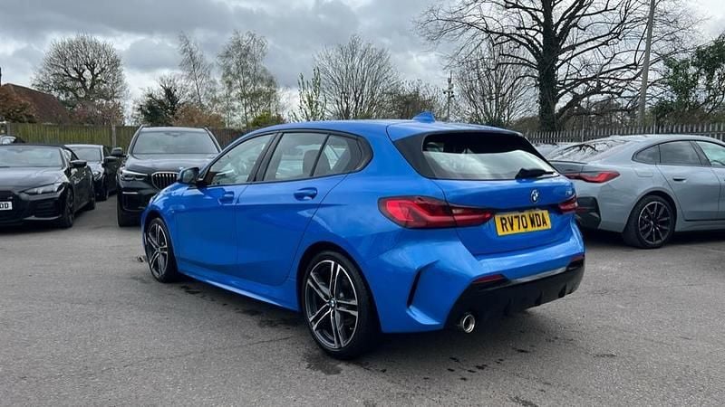 Used BMW 118 M Sport 138 HP (101 kW) 2020 Blue Hatchback