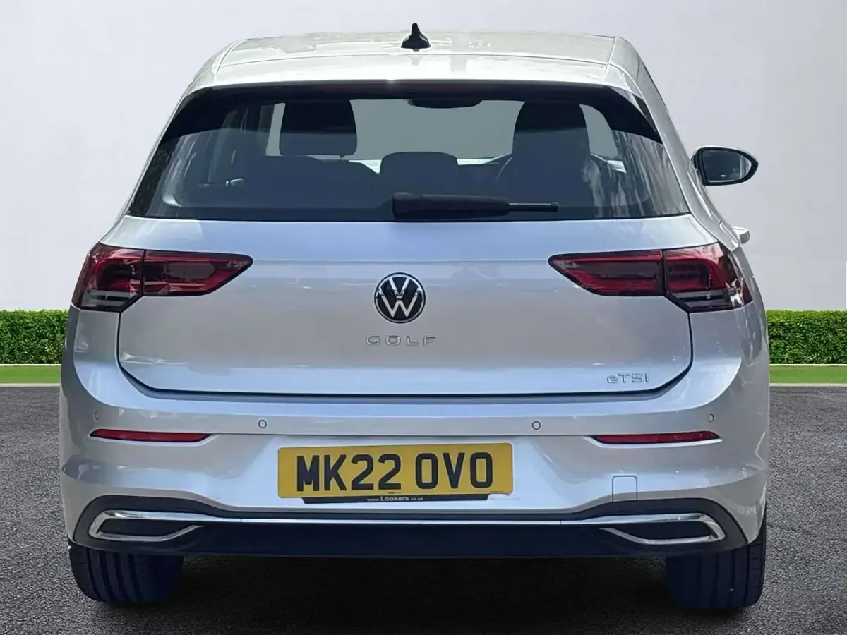 Used VW Golf VIII Style 150 HP (110 kW) 2022 Silver Hatchback