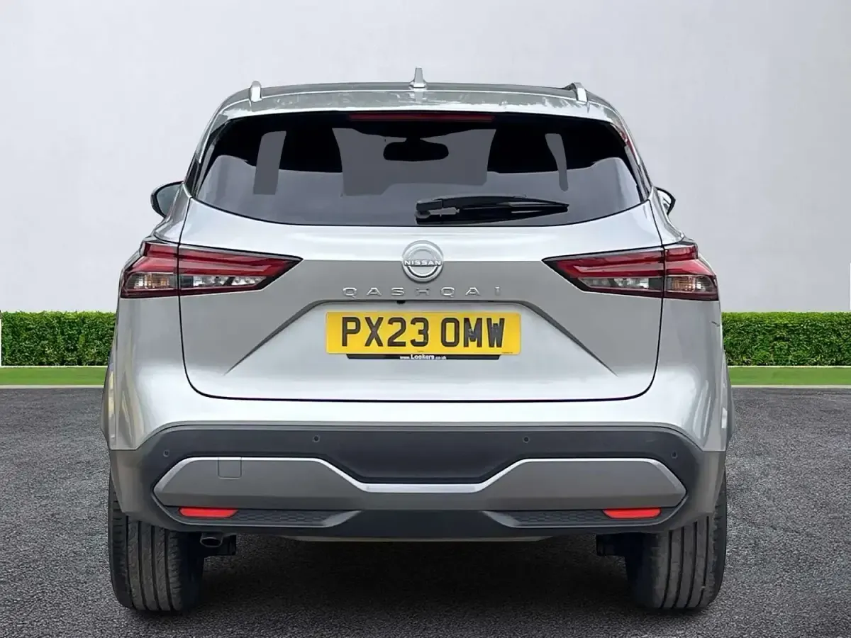 Used Nissan Qashqai N-Connecta 2023 Silver SUV