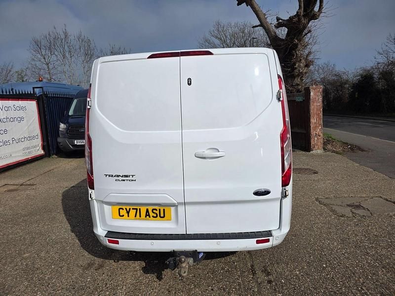 Used Ford Transit Custom Limited 130 HP (95 kW) 2021 White Van