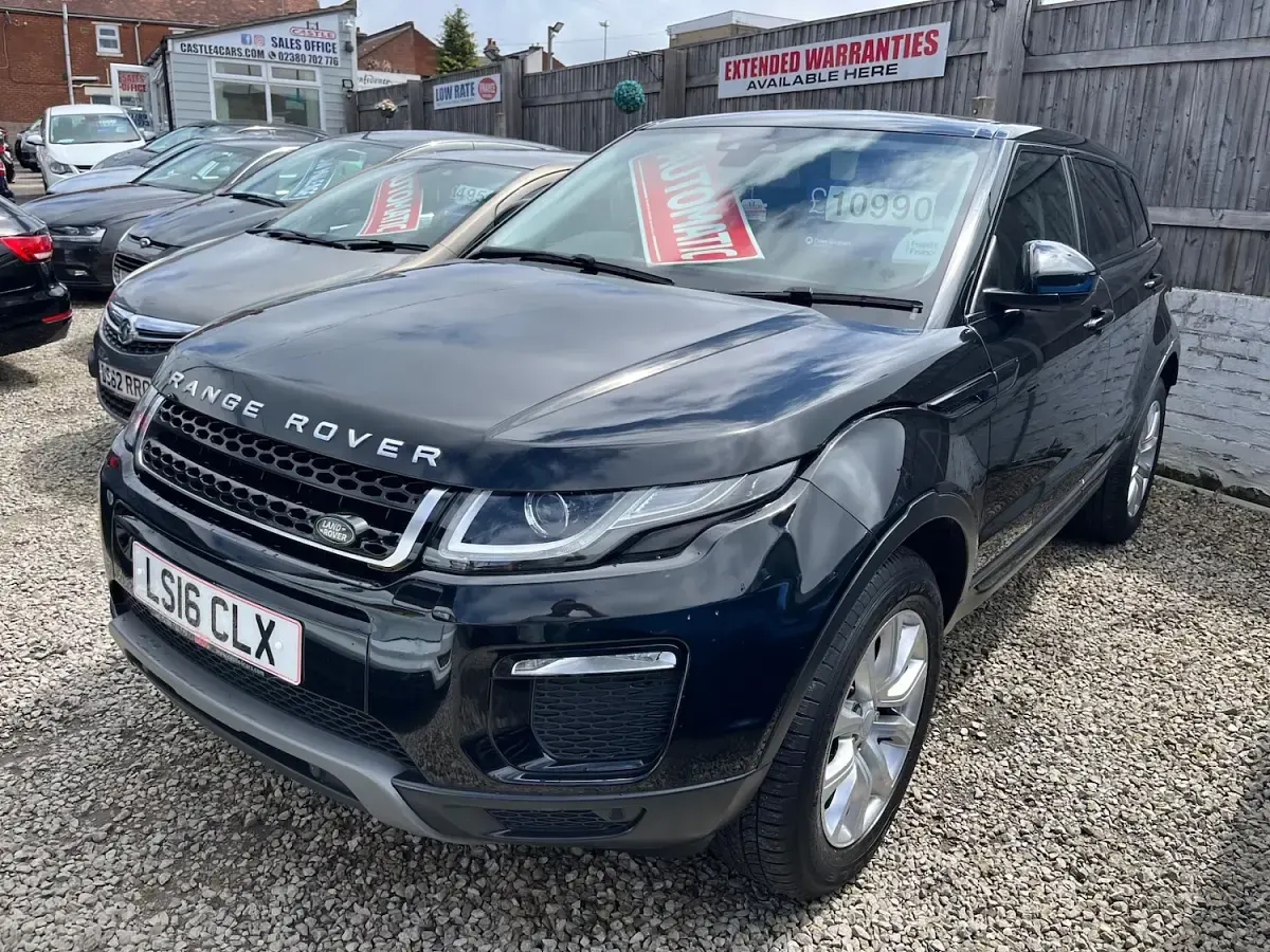 Used Land Rover Range Rover evoque SE 2016 Black Estate