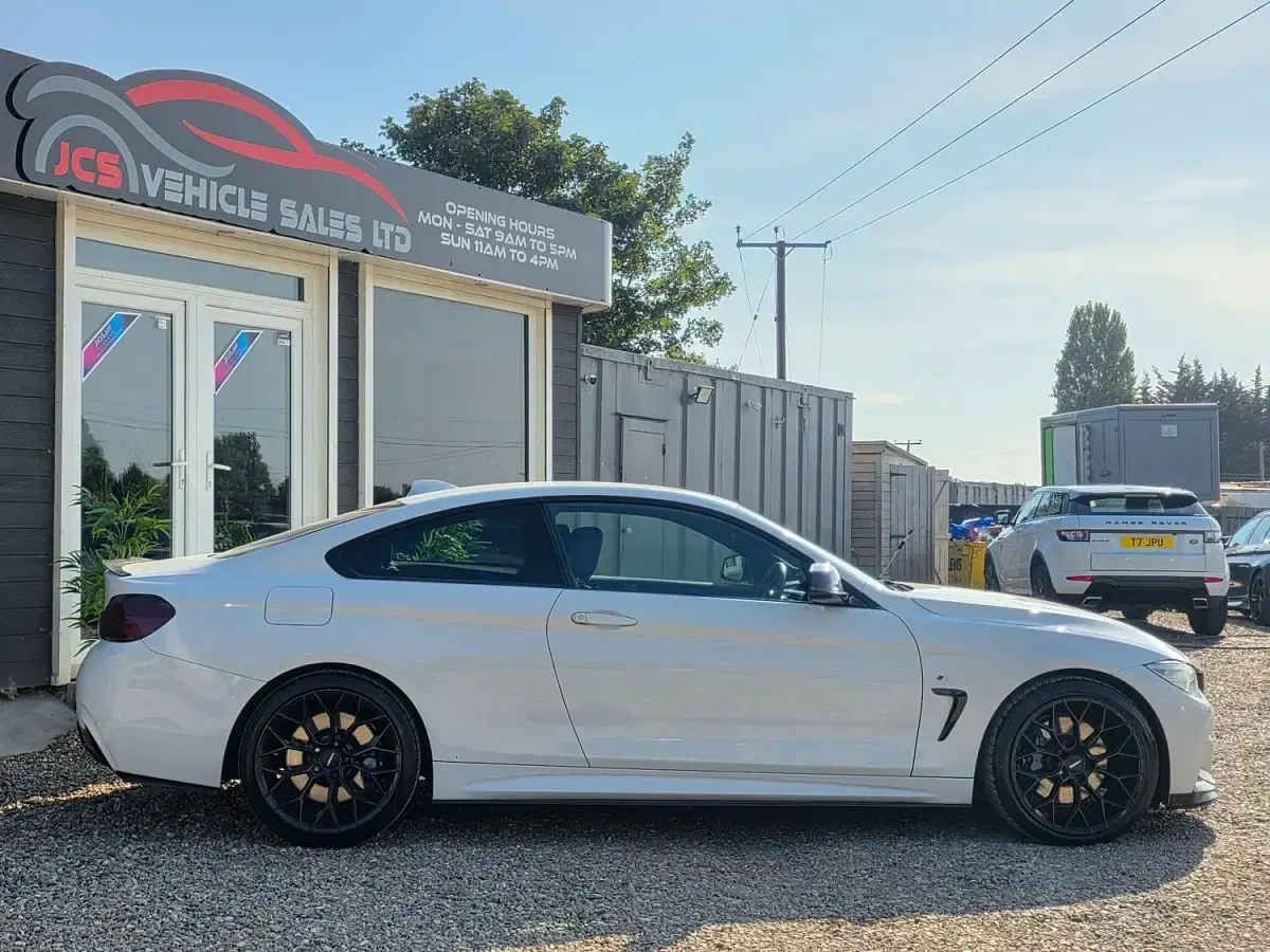 Used BMW 420 Coupé M Sport 2014 White Coupe