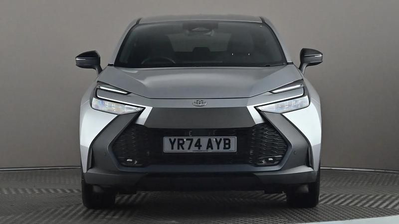 Used Toyota C-HR Design 223 HP (164 kW) 2024 Silver SUV