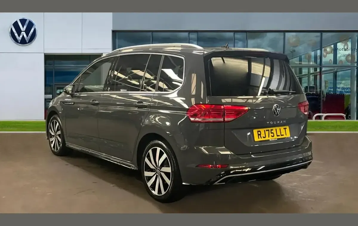Used VW Touran R-line 150 HP (110 kW) 2025 Grey MPV