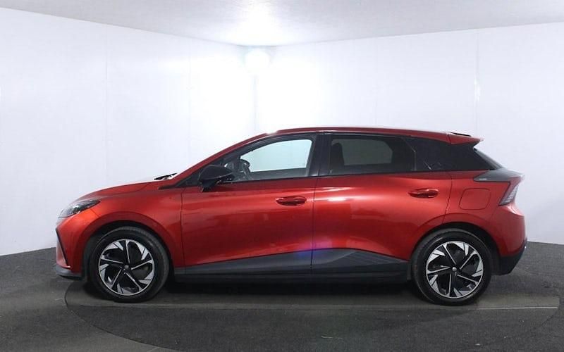 Used MG MG4 EV Trophy 150 kW (204 HP) 2025 Hatchback