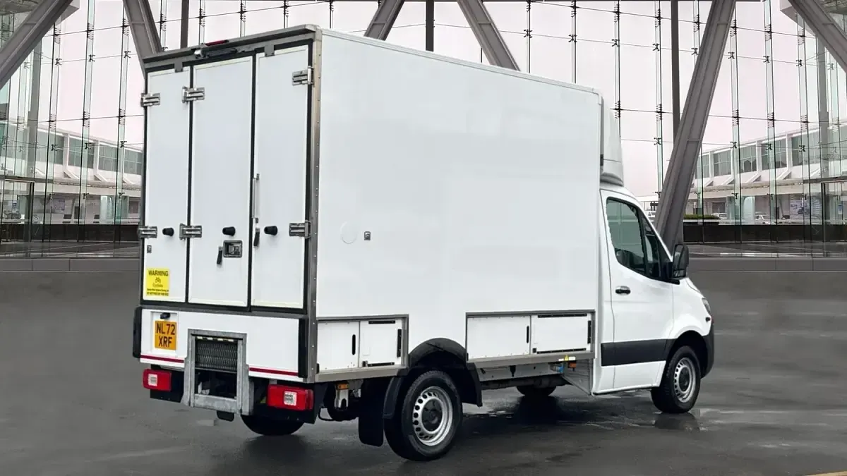 Used Mercedes Sprinter Progressive 150 HP (110 kW) 2022 White Van