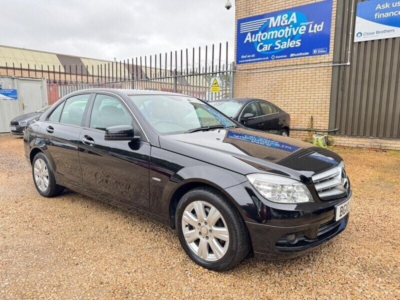 Black Used 2010 Mercedes C180 Executive Sedan | £3,495 (Fair price) - Image 1/4