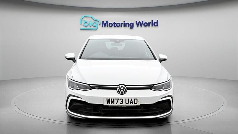 Used VW Golf VIII R-line 148 HP (108 kW) 2024