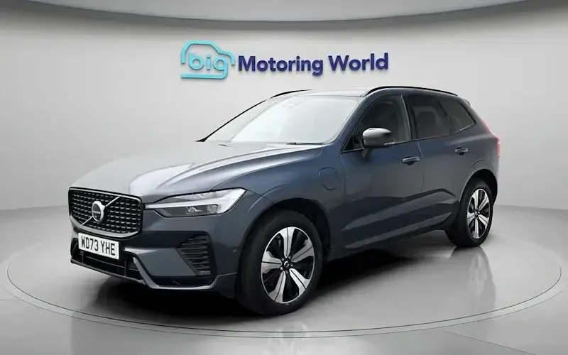 Used Volvo XC60 Plus 350 HP (257 kW) 2023 Blue SUV