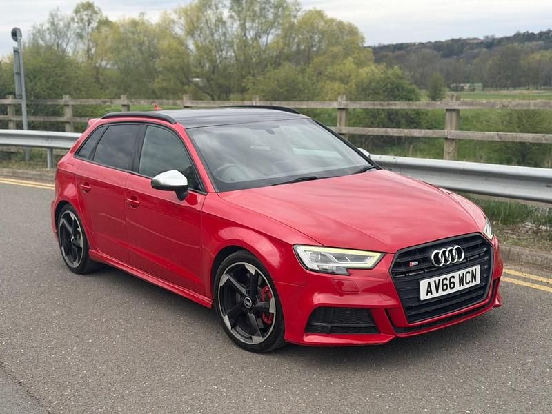 Used Audi S3 Sportback Black Edition 310 HP (228 kW) 2016 Red Hatchback