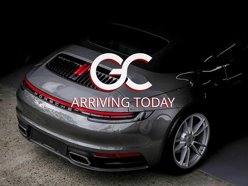 Red Used 2020 Land Rover Range Rover Velar R-Dynamic SUV | £24,990 (Super price) - Image 1/3