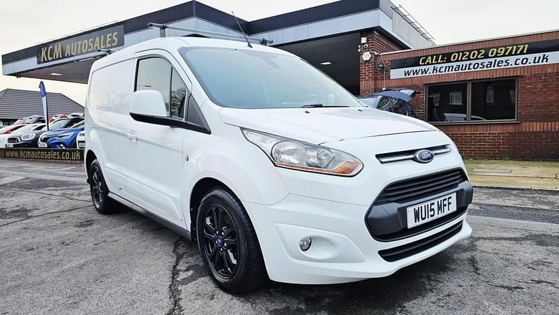 White Used 2015 Ford Transit Connect Limited MPV | £6,995 (Fair price) - Image 1/4